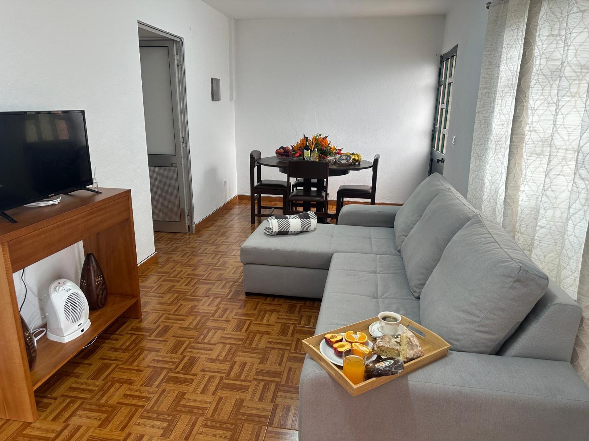 Casa Rosa Ribeira Brava