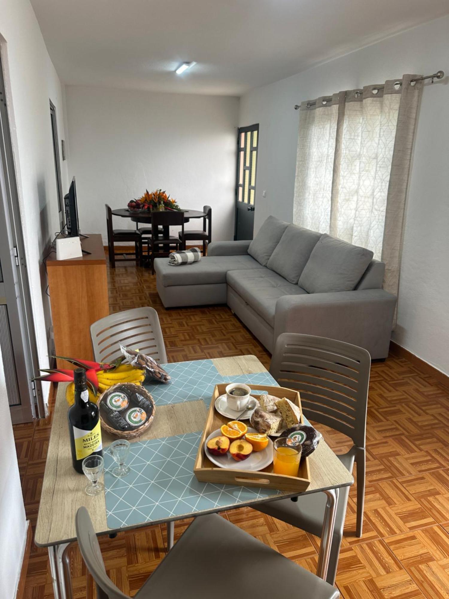 Casa Rosa Ribeira Brava